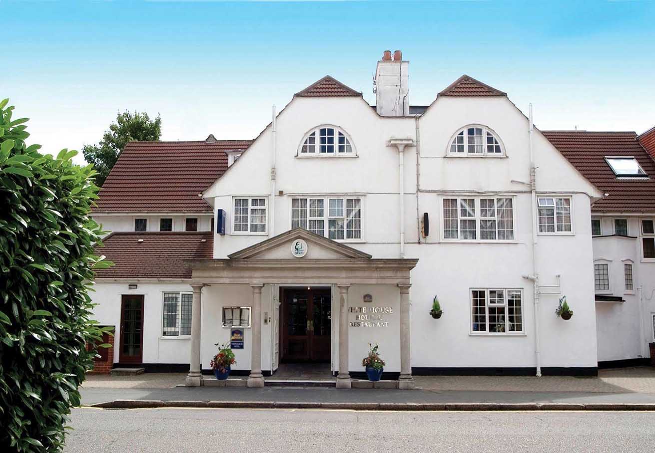 Budget-Friendly Stays in Watford: A Personal Guide to Affordable Hotels